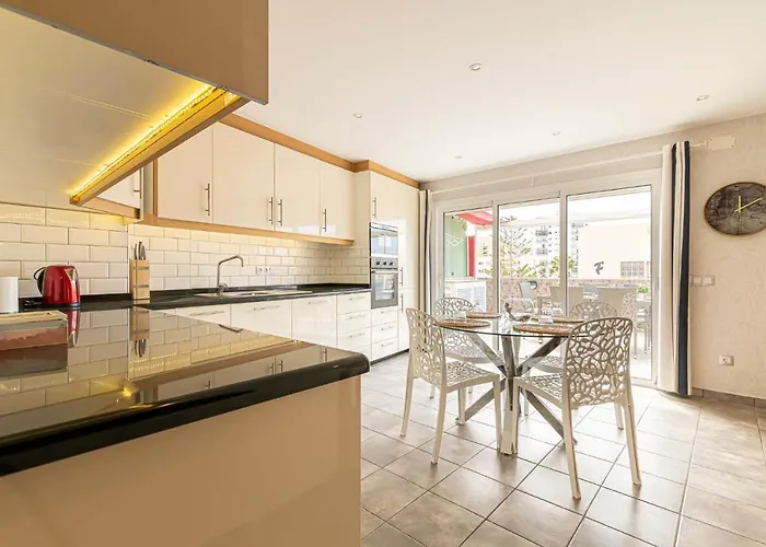 Apartment Penthouse Manureva By Pajarito Holidays