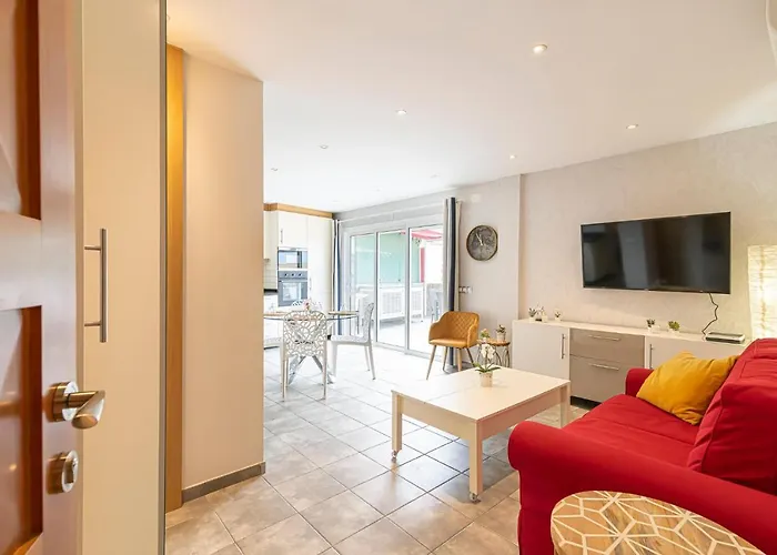 Penthouse Manureva By Pajarito Holidays