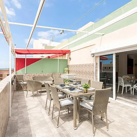 Penthouse Manureva By Pajarito Holidays